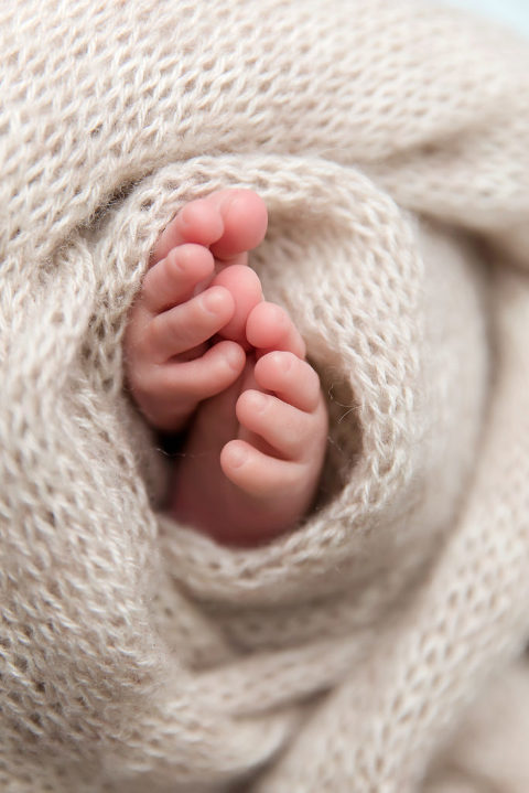 Newborn feet | orange county newborn photos