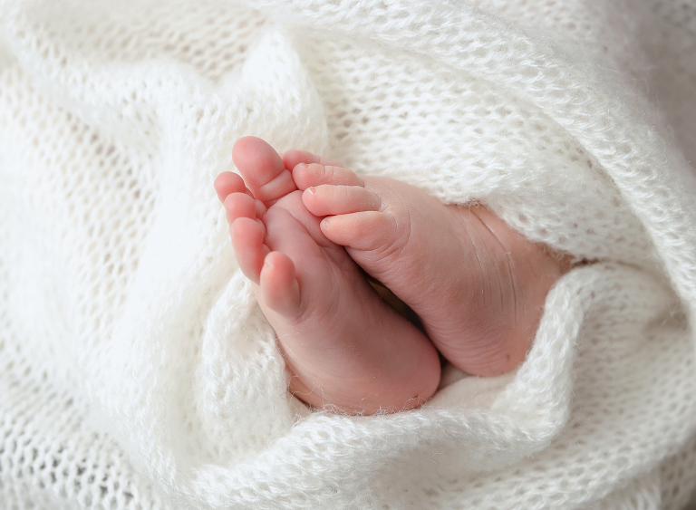 Waco Newborn Photographer baby toes